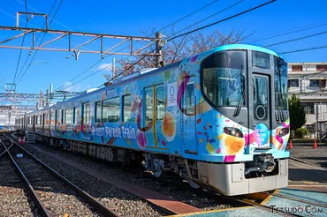 万博への直通列車「エキスポライナー」完全ガイド：アクセス、時刻表、お得情報とは？2025年大阪・関西万博：エキスポライナーでスムーズな会場アクセスを実現！