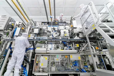 EUV露光装置、ラピダス国内初導入 微細加工に不可欠 12月千歳着:北海道新聞デジタル