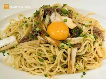 焼きたてパン食べ放題付の生パスタ店で「牛肉と野菜のすき焼き風パスタ」を堪能(ヨドバシ京都)