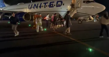 ユナイテッド航空機、緊急着陸はなぜ？原因と対策を徹底解説！(？マーク)相次ぐユナイテッド航空機の緊急着陸インシデント