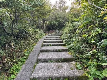 鳥海山遭難、3人発見？ 紅葉登山でのリスクとは？鳥海山遭難、迅速な救助活動と今後の注意点