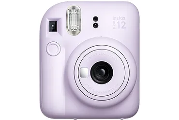 「instax（チェキ）」の新展開は？進化し続けるインスタントカメラの世界を徹底解説！富士フイルム「instax」シリーズの現在と未来