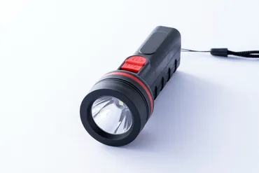 停電対策】災害時に家庭でできる対処法やおすすめグッズを紹介