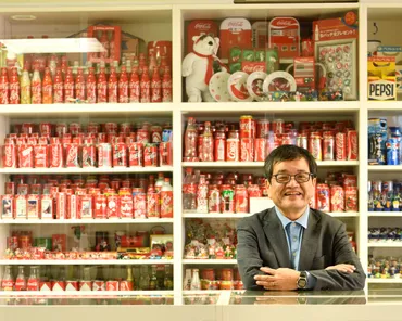 追悼・森永卓郎さん】モリタクさんが心から愛したコレクションの館in所沢。ミニカー、コーラからホリエモンサンダルまで、お宝たちが待ってるぞ！