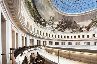 建築家・安藤忠雄が手掛けたパリの新しい美術館 ブルス・ドゥ・コメルスがオープン