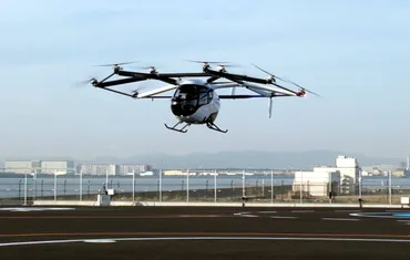 大阪・関西万博】フワリと浮いた国産「空飛ぶクルマ」。SKYDRIVEは「空が日常的に使える世界を目指す」