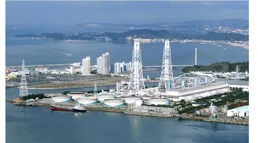 関西電力、管内3カ所の石油火力発電所の停止を発表。石炭よりCO2排出は少ないがコスト高。管内の電力需要の伸び悩みも反映。原発再稼働で供給超過の調整も（RIEF）  