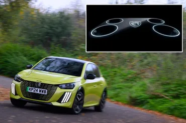 プジョー、次期『208』に長方形ステアリングホイール採用へ 11月にコンセプトモデル公開 