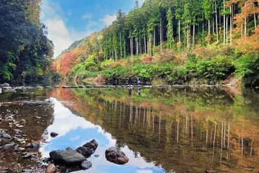 埼玉】嵐山渓谷の散策ガイド！紅葉などの見どころや河原のバーベキュー場も紹介 