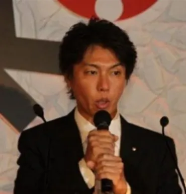 榎本善紀、京楽産業株式会社社長、年齢や年収、自宅を詳しくご紹介。