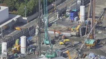 速報】創価学会の講堂建設現場で大型重機が横転「ドッカーンと音が」向かいの美術館に接触し道路塞ぐ 通行人の男性ケガ G20閣僚会合も開かれた「太閤園」跡地（読売テレビ）  